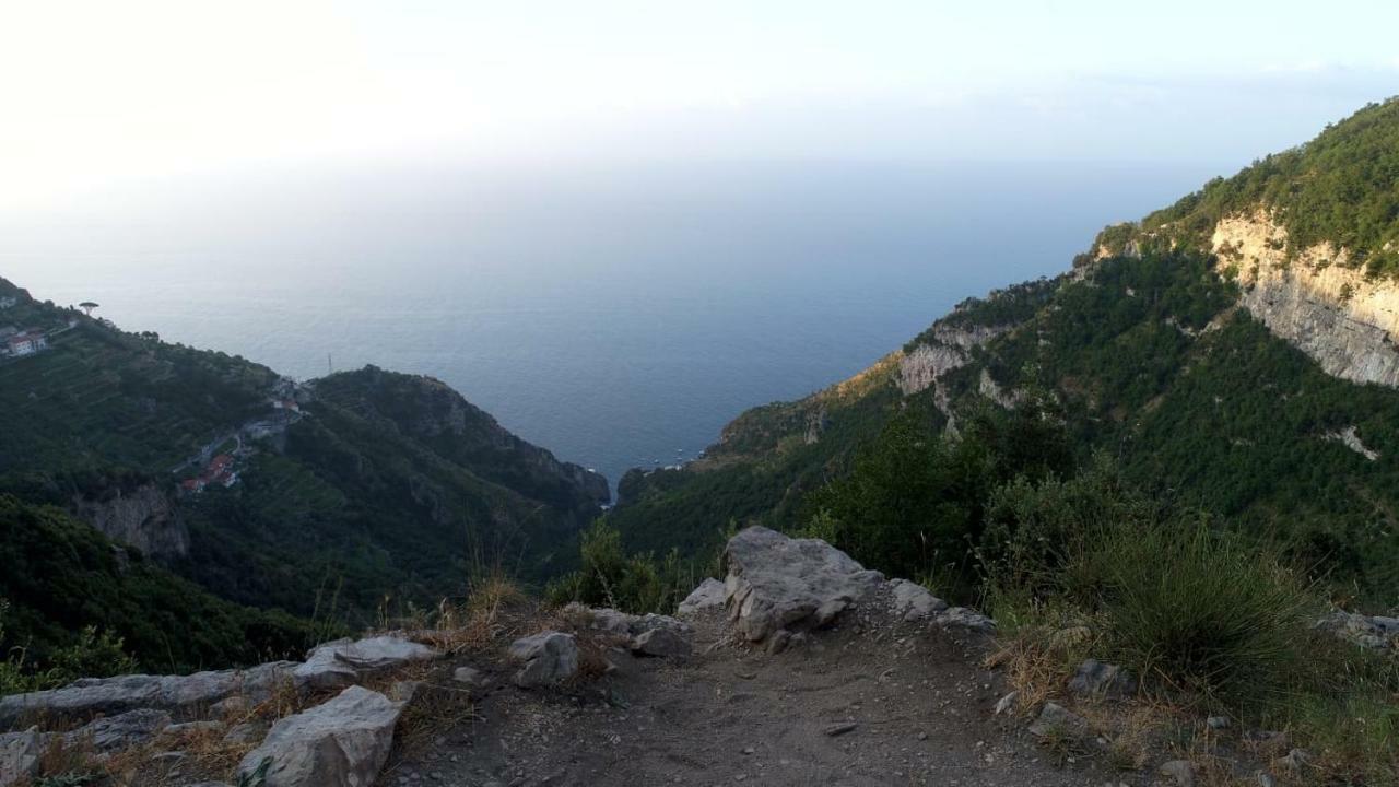 Appartement Coastal Cliff, Amalfi à Pianillo Extérieur photo